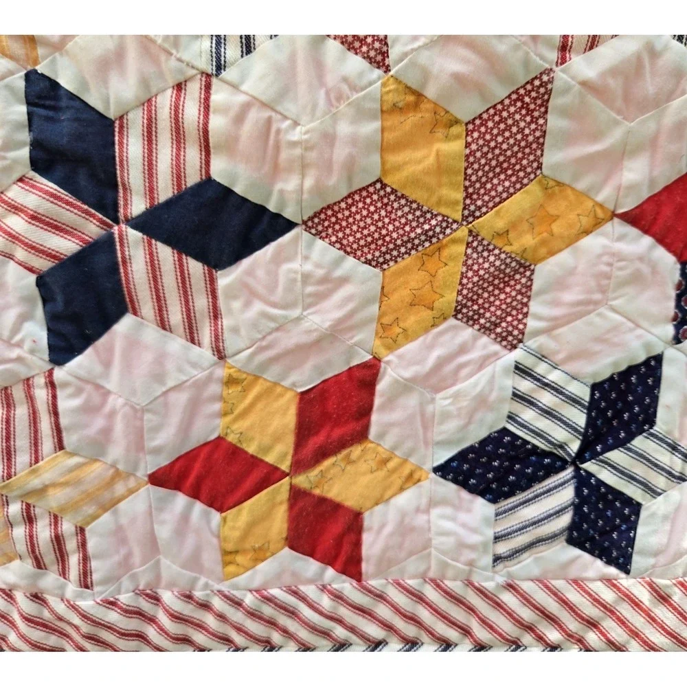 Vintage Handmade Patriotic Star Quilt 36 x 36 Wall Hanging Baby Blanket 1998 EUC